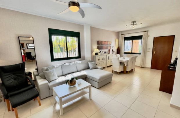 Revente - Villa Detached - Ciudad Quesada