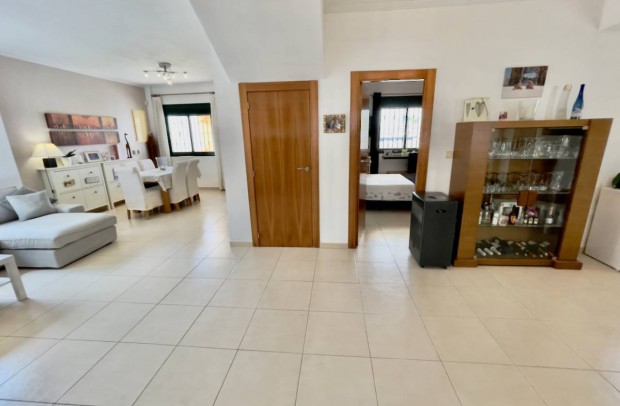 Revente - Villa Detached - Ciudad Quesada