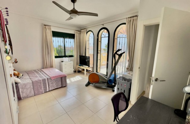 Revente - Villa Detached - Ciudad Quesada