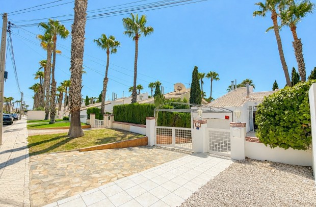 Revente - Villa Detached - Villamartin - Villamartín