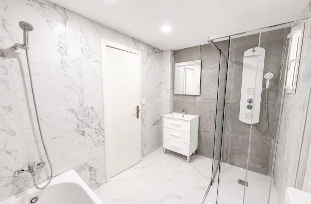 Revente - Villa Detached - Villamartin - Villamartín