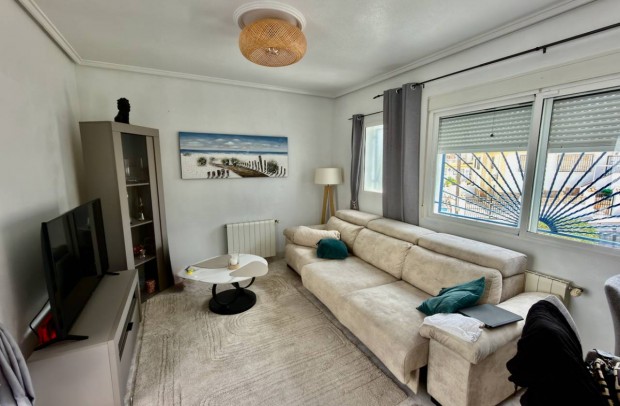 Resale - Villa Detached - Ciudad Quesada
