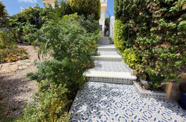 Resale - Villa Detached - Ciudad Quesada