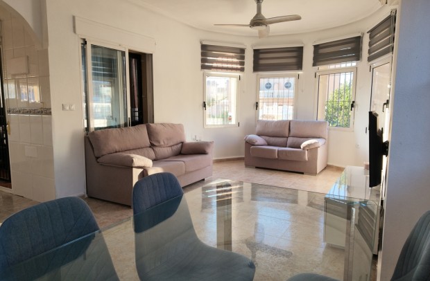 Revente - Villa Detached - Villamartin - Costa Blanca