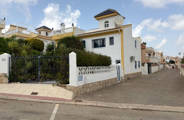 Resale - Villa Detached - Ciudad Quesada