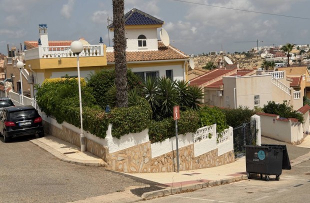 Resale - Villa Detached - Ciudad Quesada