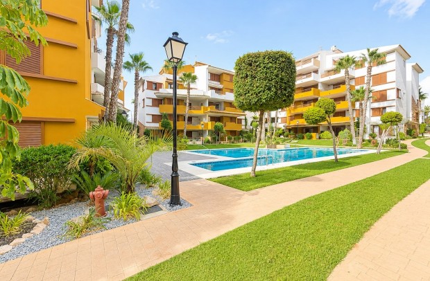 Resale - Apartment - Punta Prima