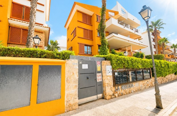 Resale - Apartment - Punta Prima