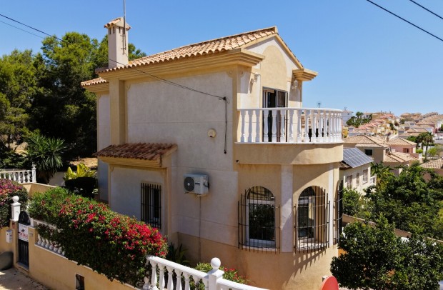 Revente - Villa Detached - Villamartin - Costa Blanca