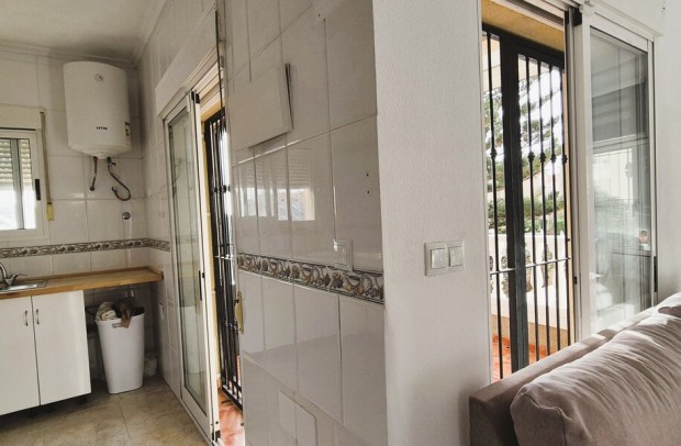 Revente - Villa Detached - Villamartin - Costa Blanca