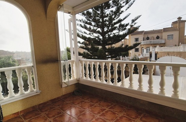 Revente - Villa Detached - Villamartin - Costa Blanca