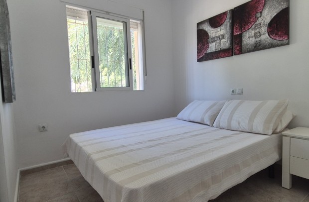 Revente - Villa Detached - Villamartin - Costa Blanca