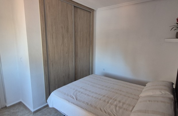 Revente - Villa Detached - Villamartin - Costa Blanca