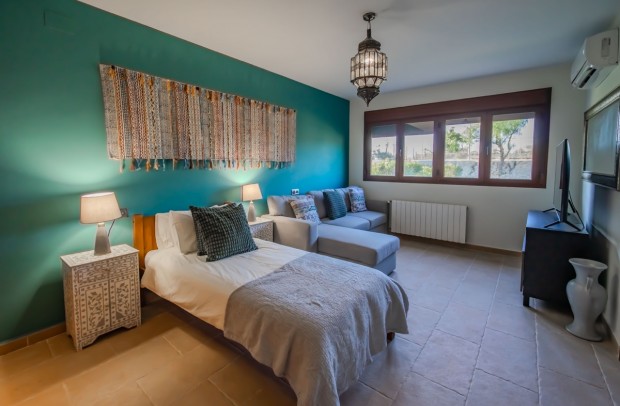 Resale - Villa Detached - Torremendo