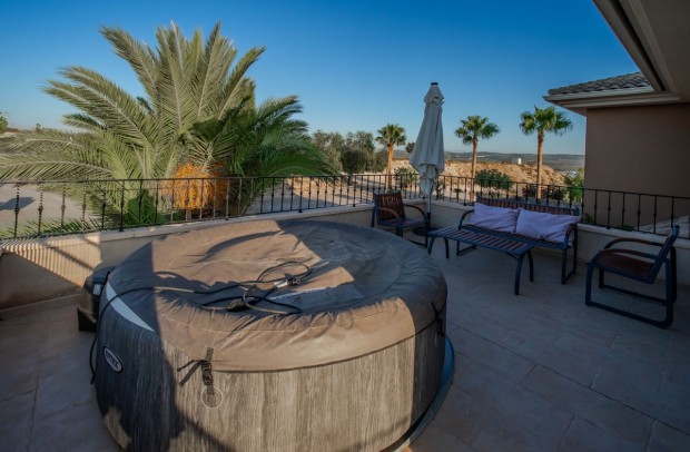 Resale - Villa Detached - Torremendo