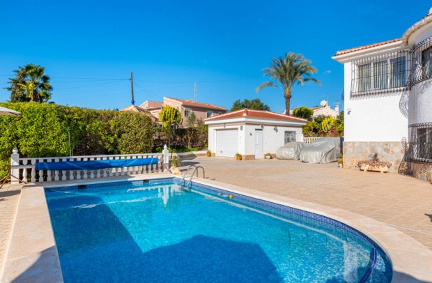 Revente - Villa Detached - Ciudad Quesada