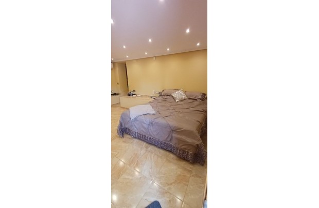 Resale - Villa Detached - Algorfa