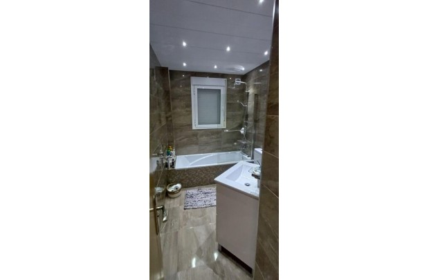 Resale - Villa Detached - Algorfa
