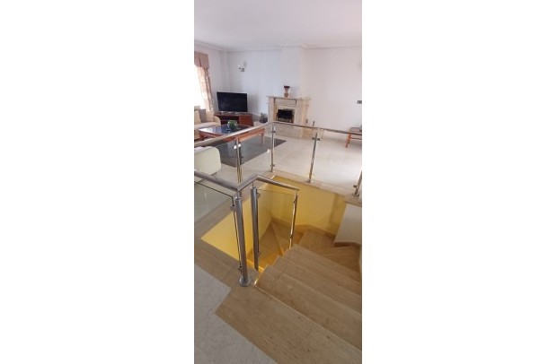 Resale - Villa Detached - Algorfa