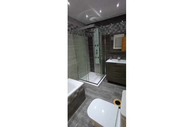 Resale - Villa Detached - Algorfa