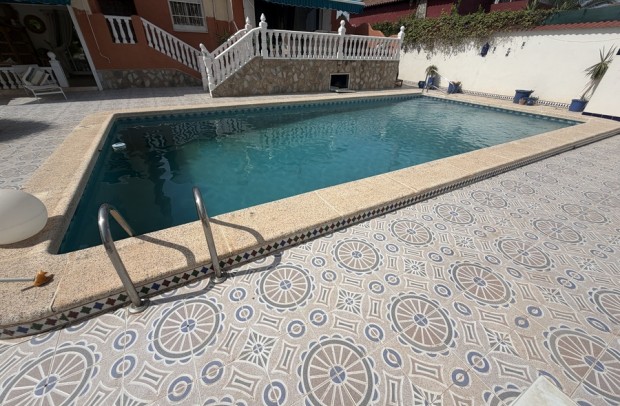 Revente - Villa Detached - Ciudad Quesada