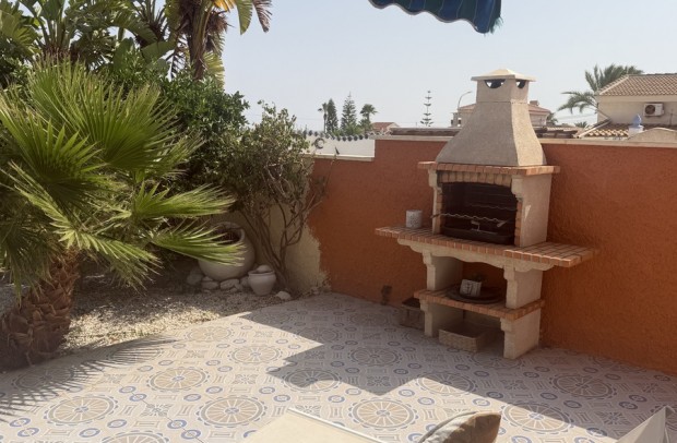 Revente - Villa Detached - Ciudad Quesada
