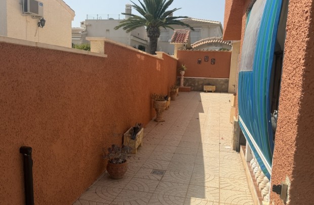 Revente - Villa Detached - Ciudad Quesada