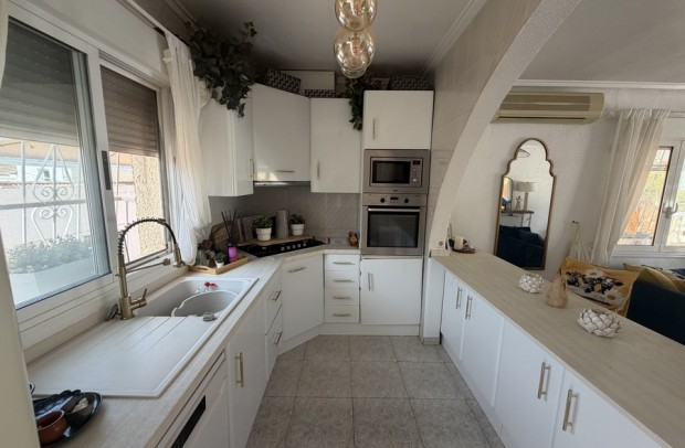 Revente - Villa Detached - Ciudad Quesada