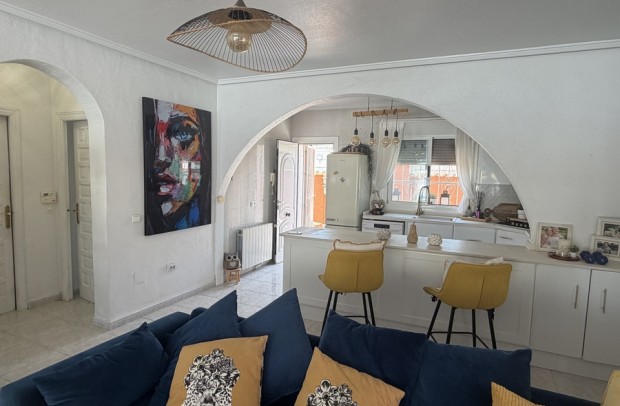Revente - Villa Detached - Ciudad Quesada