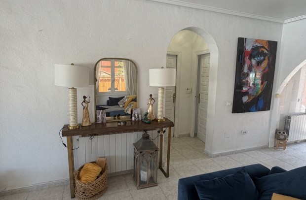 Revente - Villa Detached - Ciudad Quesada