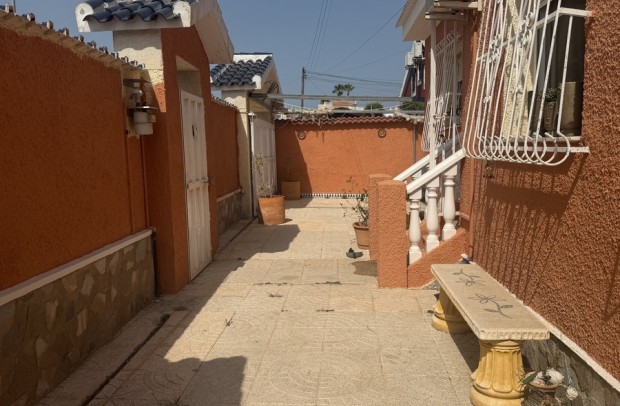 Revente - Villa Detached - Ciudad Quesada