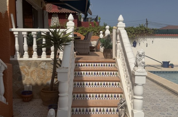 Revente - Villa Detached - Ciudad Quesada