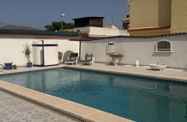Revente - Villa Detached - Ciudad Quesada