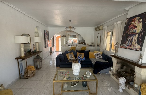 Revente - Villa Detached - Ciudad Quesada