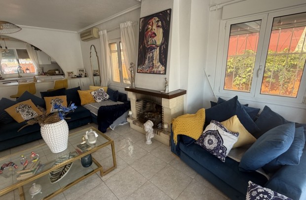 Revente - Villa Detached - Ciudad Quesada