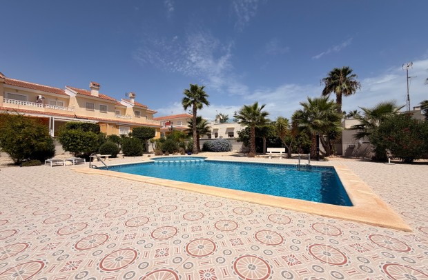 Resale - Townhouse - Ciudad Quesada - Doña pepa
