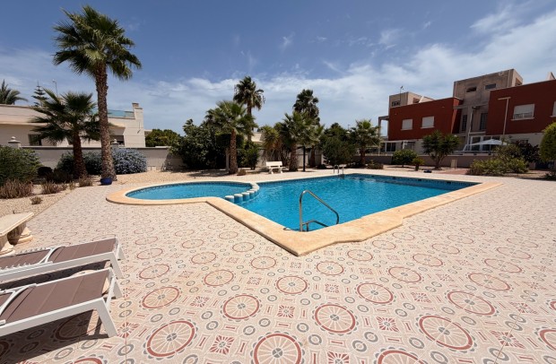 Resale - Townhouse - Ciudad Quesada - Doña pepa