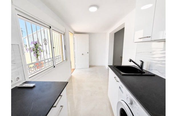 Resale - Ground Floor Bungalow - Torrevieja - La Siesta - El Salado - Torreta