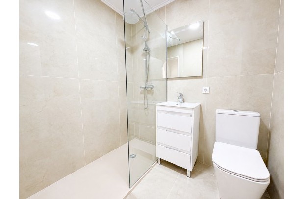 Resale - Ground Floor Bungalow - Torrevieja - La Siesta - El Salado - Torreta