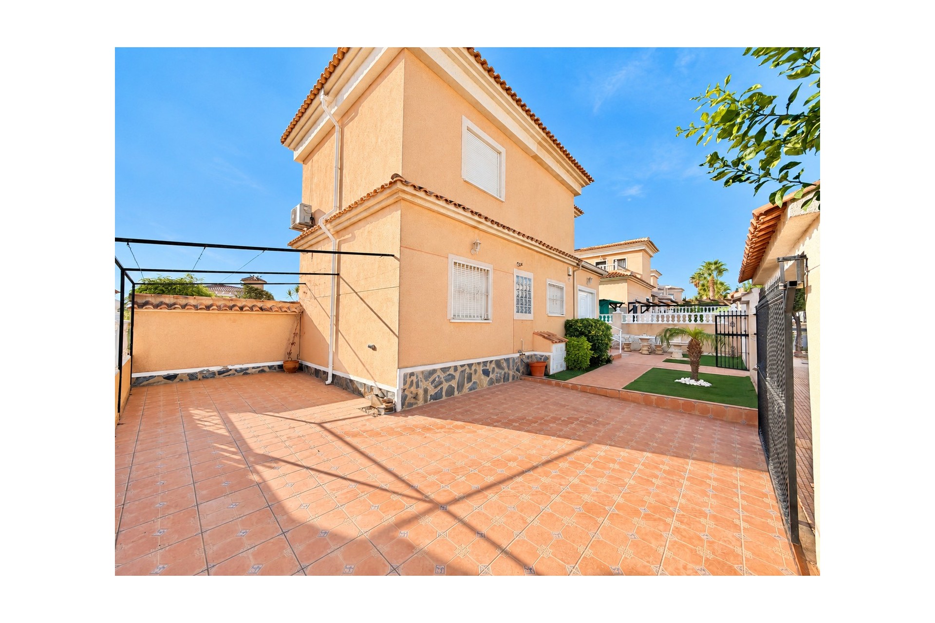 type-not-available(villa-detached) en san-fulgencio · urbla-marina 375000€