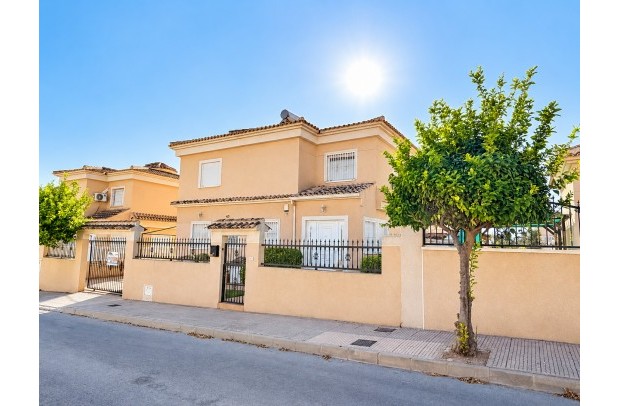 Resale - Villa Detached - San Fulgencio - urb.la marina