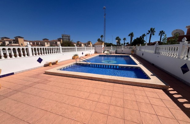 Reventa - Villa Detached - El Campo