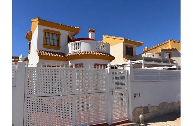 Reventa - Villa Detached - El Campo