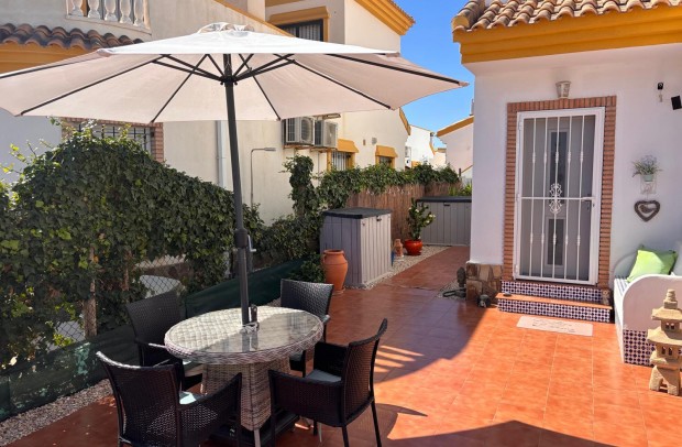 Reventa - Villa Detached - El Campo