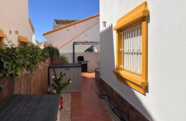 Reventa - Villa Detached - El Campo