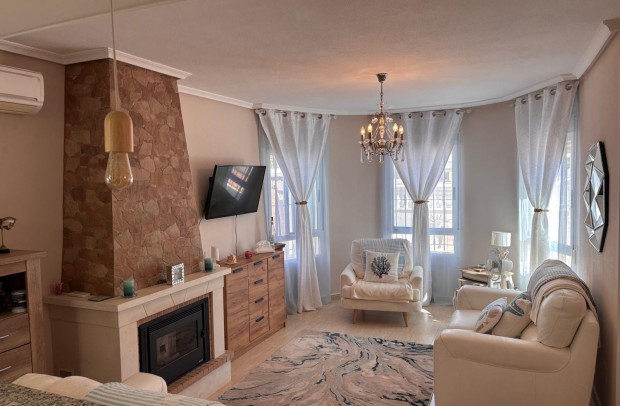 Reventa - Villa Detached - El Campo