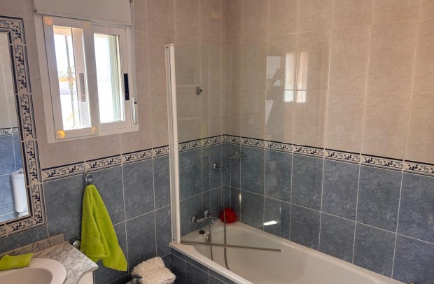 Reventa - Villa Detached - El Campo