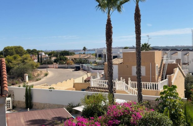 Reventa - Villa Detached - Ciudad Quesada