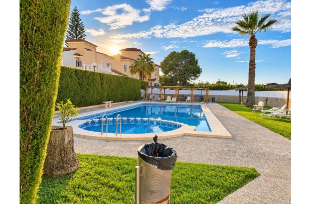 Resale - Townhouse - Algorfa - Montebello