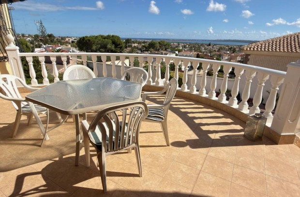 Revente - Villa Detached - Ciudad Quesada